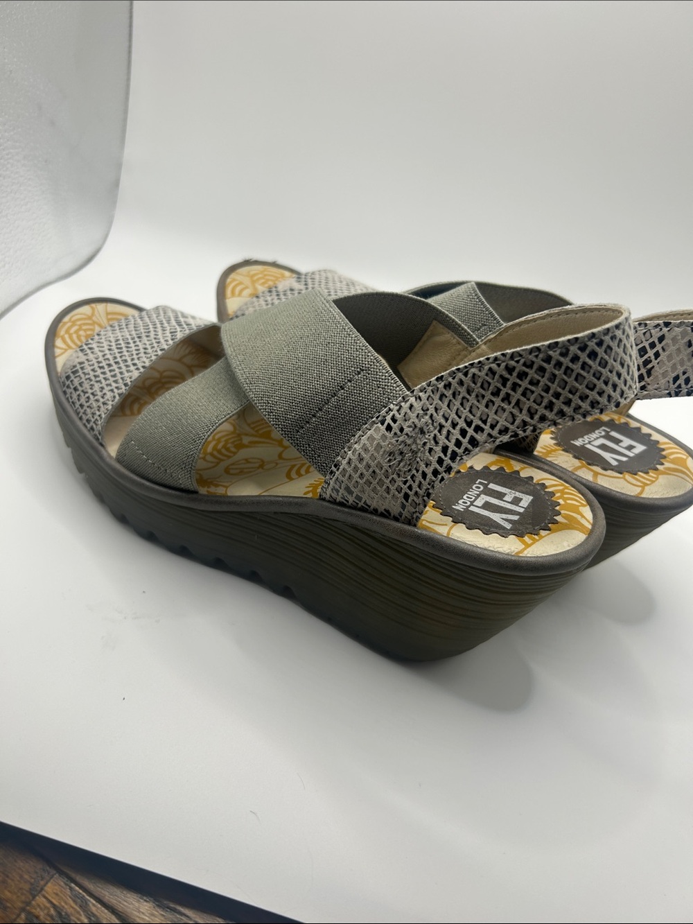 Fly London Yaji  leather platform wedge sandals size 39 US size 8-8.5 - Picture 9 of 12